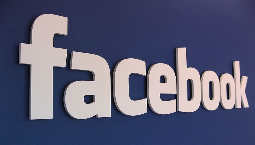 How top B2B brands create effective Facebook content image