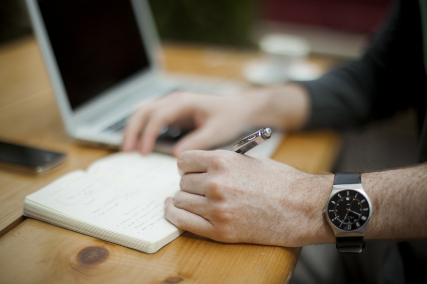 15 Online Tools to Engage Audience with Social Media Posts image