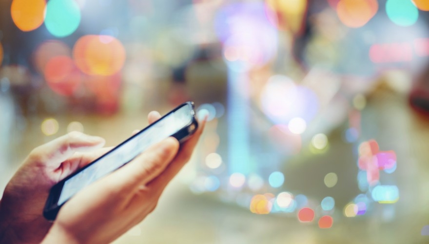Mobile app usage in significant decline image