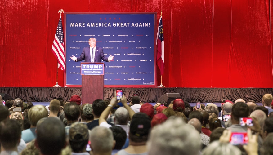 Donald Trump presidential campaign rally image