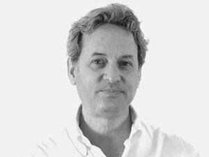 Roll up, roll up: Storytelling, creativity, and cultural change